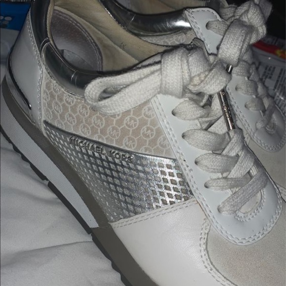 Shoes - Picture 3 of 3